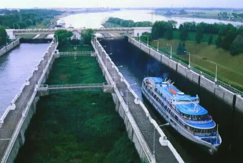 Участок реки между шлюзами 4 буквы