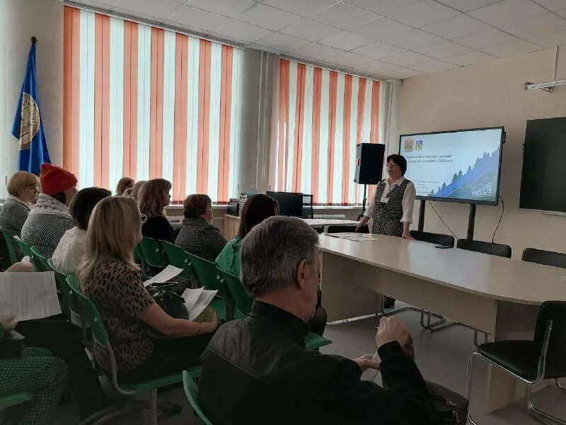 Выпускник педагогического вуза. Егэ кузбасс. Экзамен по профильной математике 2023. Евтинская сош беловский район. Егэ кузбасс.