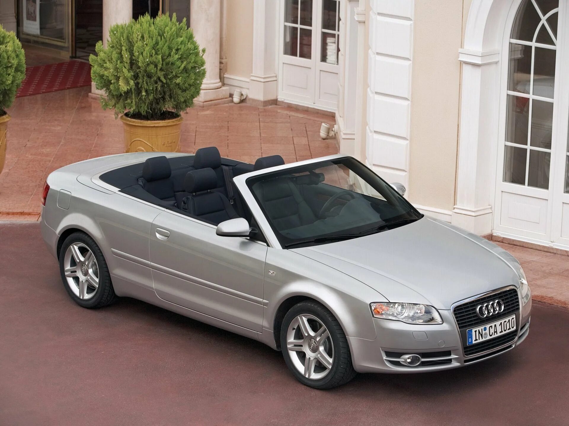 Купить кабриолет бу россия. Audi a4 Cabriolet. Ауди а4 кабриолет 2007. Audi a4 Cabriolet 2004. Ауди а4 кабриолет 2005.