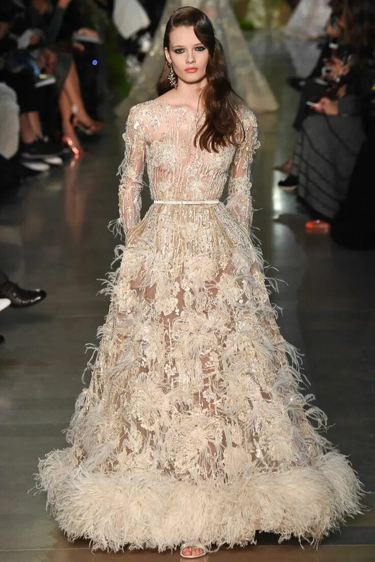 Мода haute couture. Valentino haute couture spring/summer 2014. Кутюр что означает. Мода haute couture. Эли сааб платья 2021.
