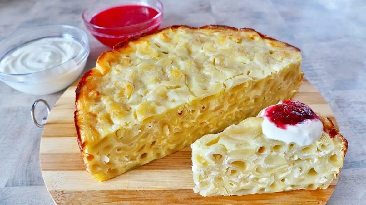 Макароны в духовке с яйцом и молоком