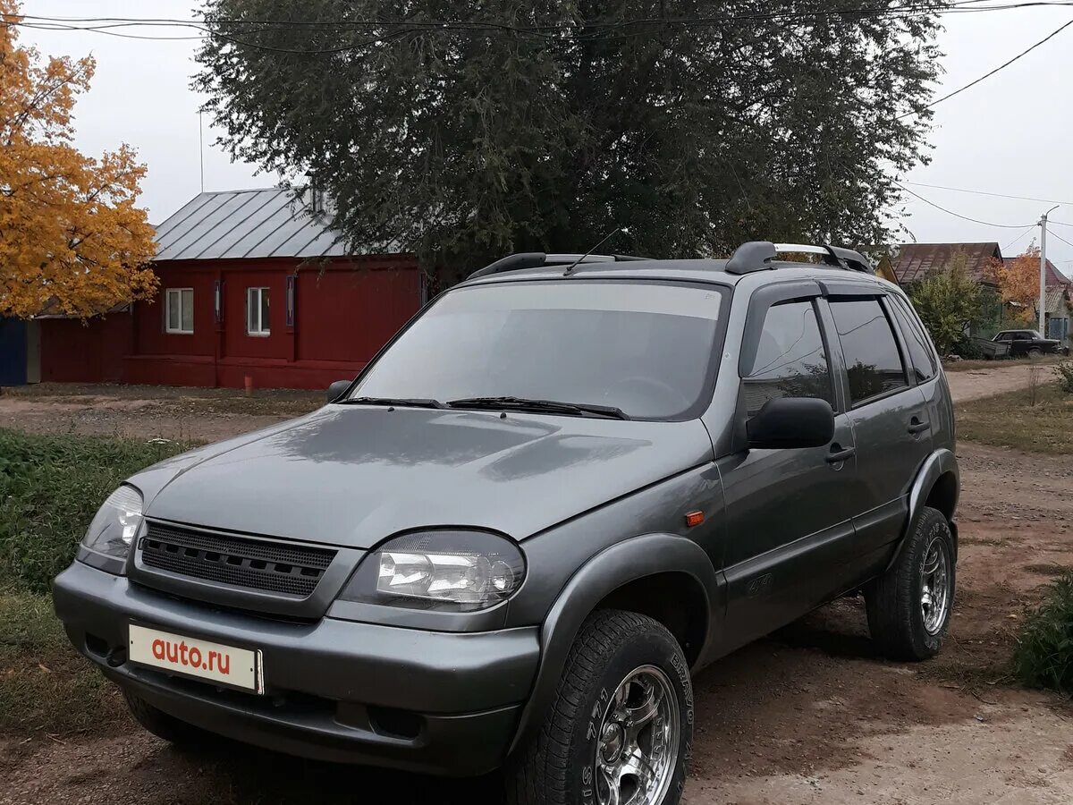 Нива 2005 г. Шевроле Нива 2005. Нива Шевроле 2005 года. Нива Шевроле 2005г. Niva Chevrolet 2005 года.