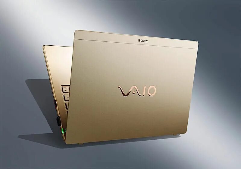 Сони вайо купить. Ноутбук сони Вайо золотой. Ноутбук Sony VAIO золотой. Sony VAIO 2021. Sony VAIO 2011 года.