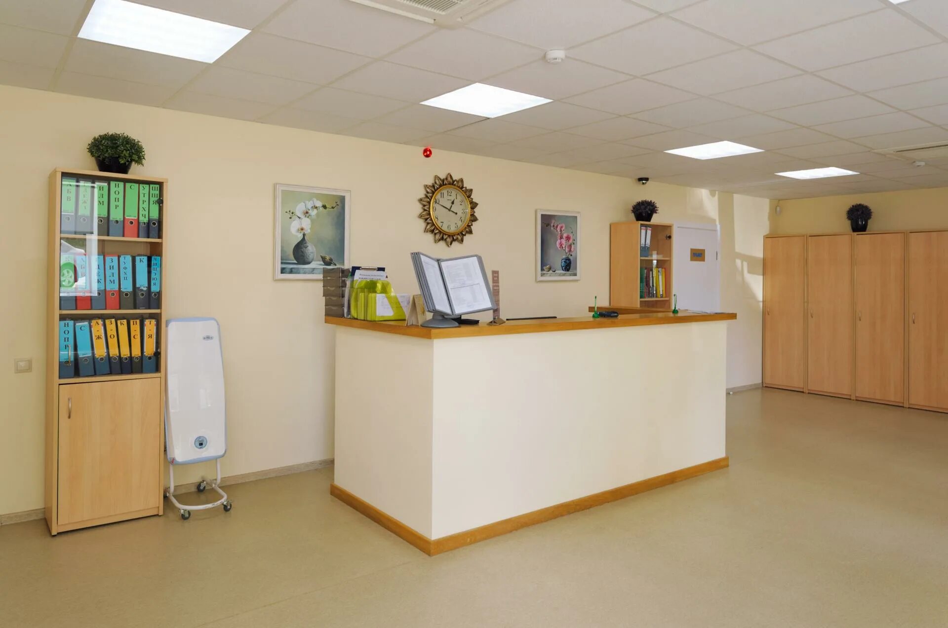 Медицинский центр воронеж московский. Стоматология эра воронеж московский проспект 33. Медицинский центр эра воронеж московский проспект 6. Центр современной педиатрии воронеж московский проспект 120 фото. Эра стоматология воронеж московский проспект.