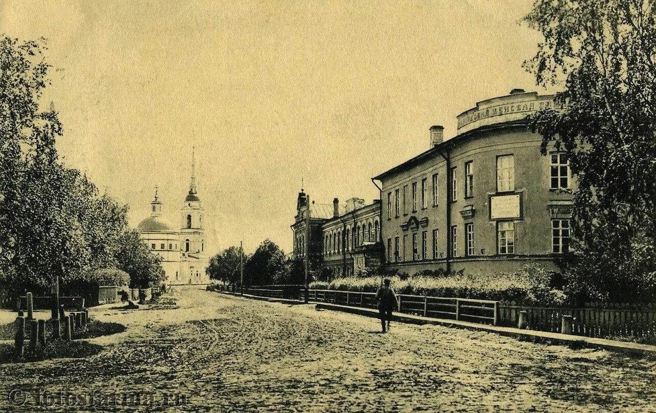 вологодские женщины. прогимназии 19 века. одинокие женщины вологда. вельск женская прогимназия. г вологда женская вологда.