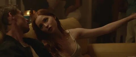 Nude Video Celebs Ellie Bamber Sexy Extracurricular Activities 2019. 