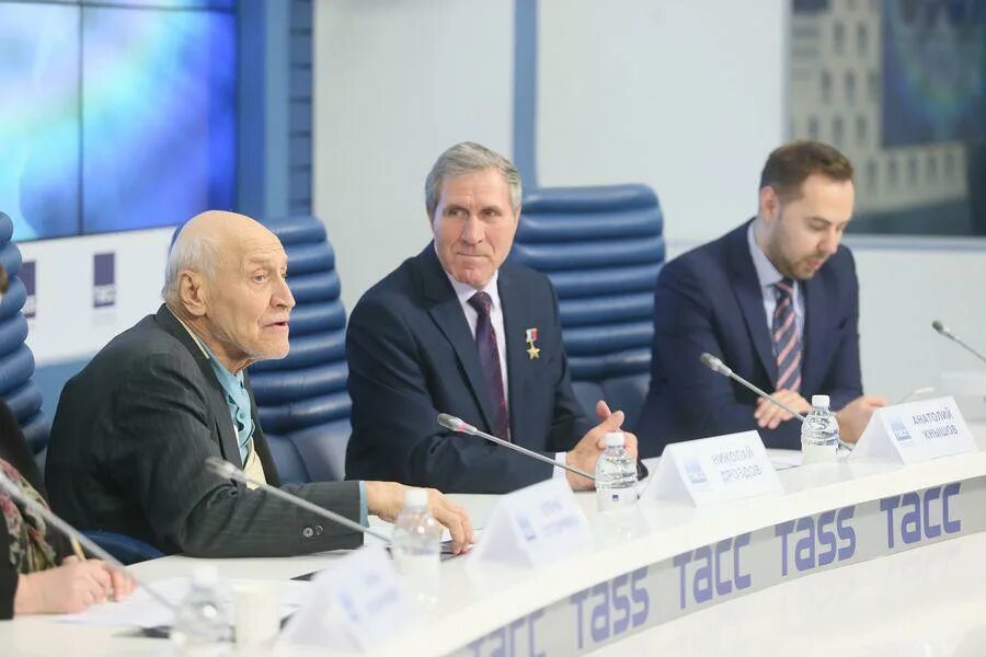 пресс-конференция итар тасс. абелев олег аркадьевич главстрой. итар-тасс москва пресс конференция. тасс международные новости. тасс.