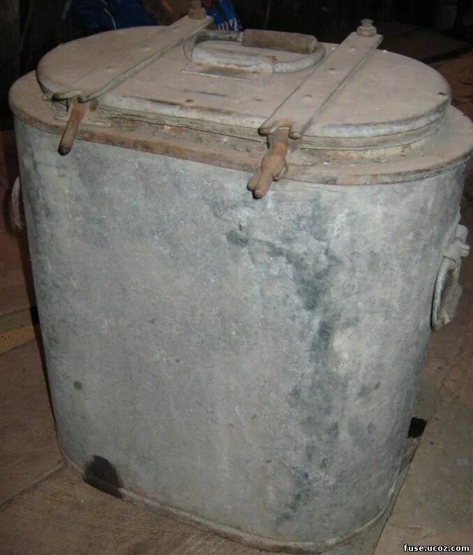 пищевые переноски вермахт. контейнер вермахт. немецкий бак термос для еды вермахт. транспортный контейнер люфтваффе. пищевые контейнеры вермахт.