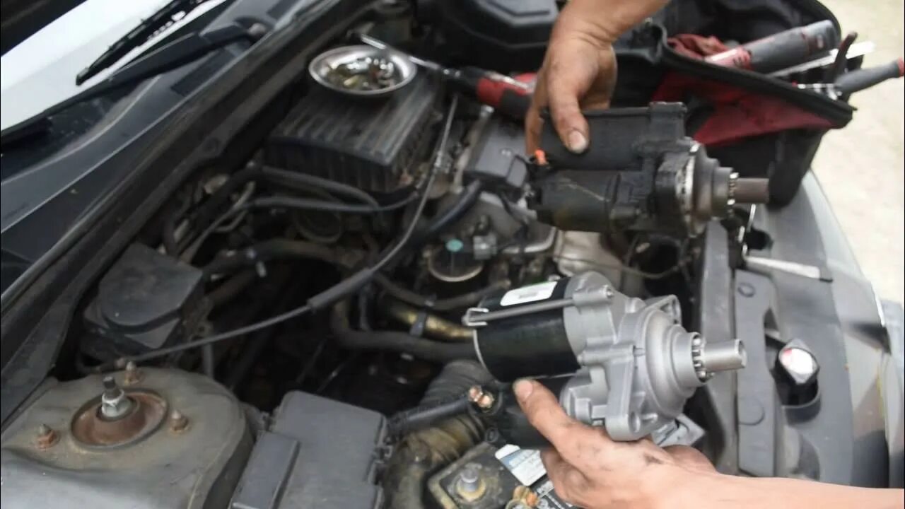 Как снять стартер цивик 5 д How To Install Replace Change Starter Motor HONDA CIVIC K12 1.8L 2007 R18A1 A5 -