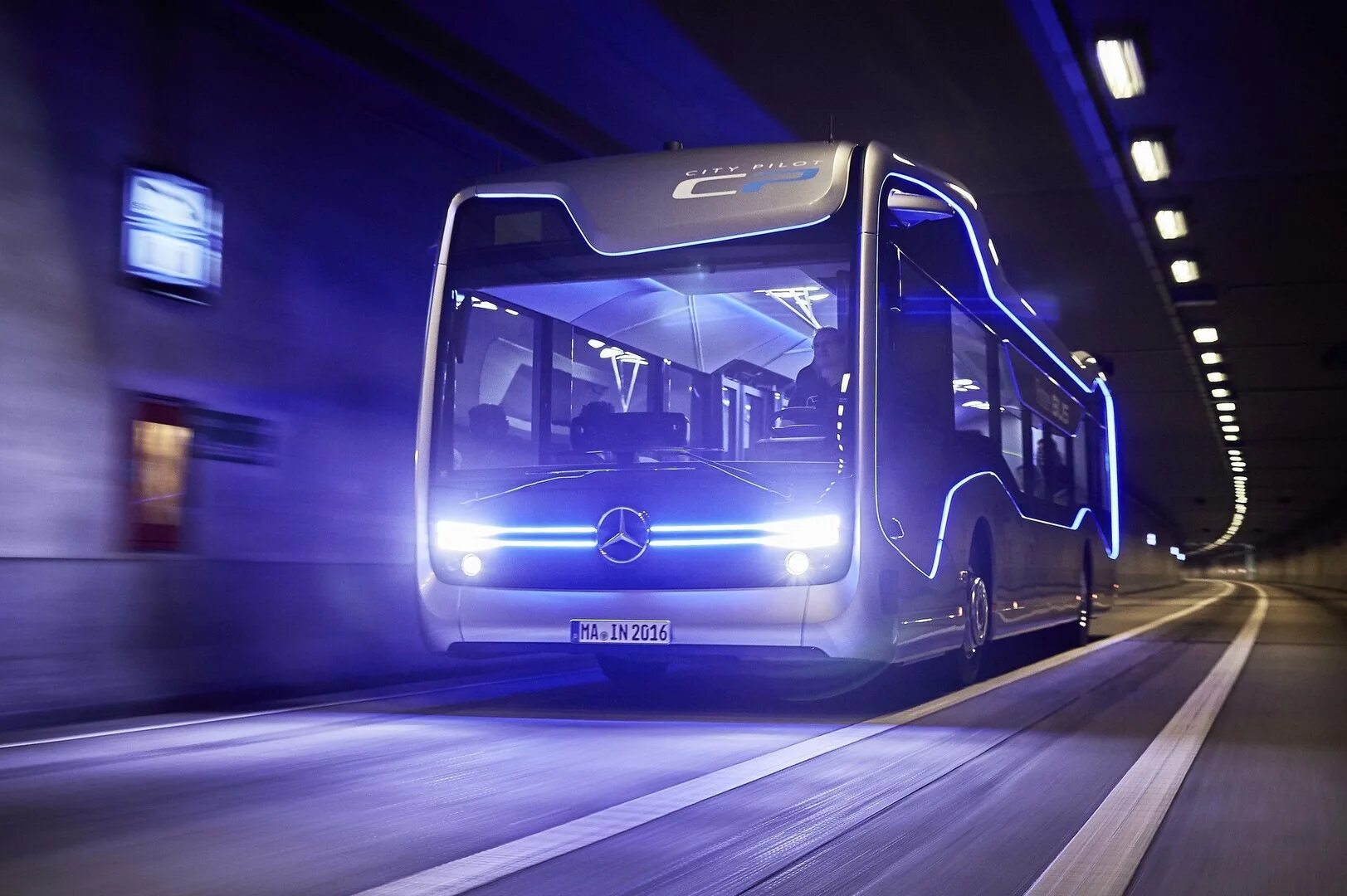 Игра электробус. Mercedes Benz Bus. Мерседес Future Bus. Автобус Мерседес концепт. Автобус Mercedes Future Bus.