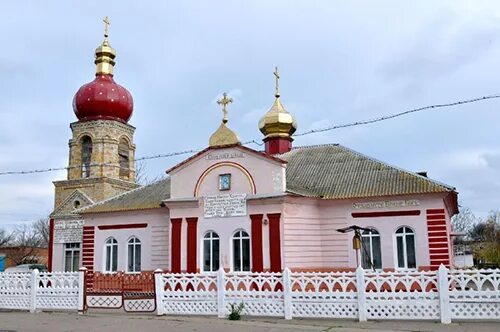 Подокалиновка херсонской области. Пгт Брилевка. Брилевка Херсонская область. Село Брилевка Херсонская область. Херсонская обл. Цюрупинский район. Село Радченское.