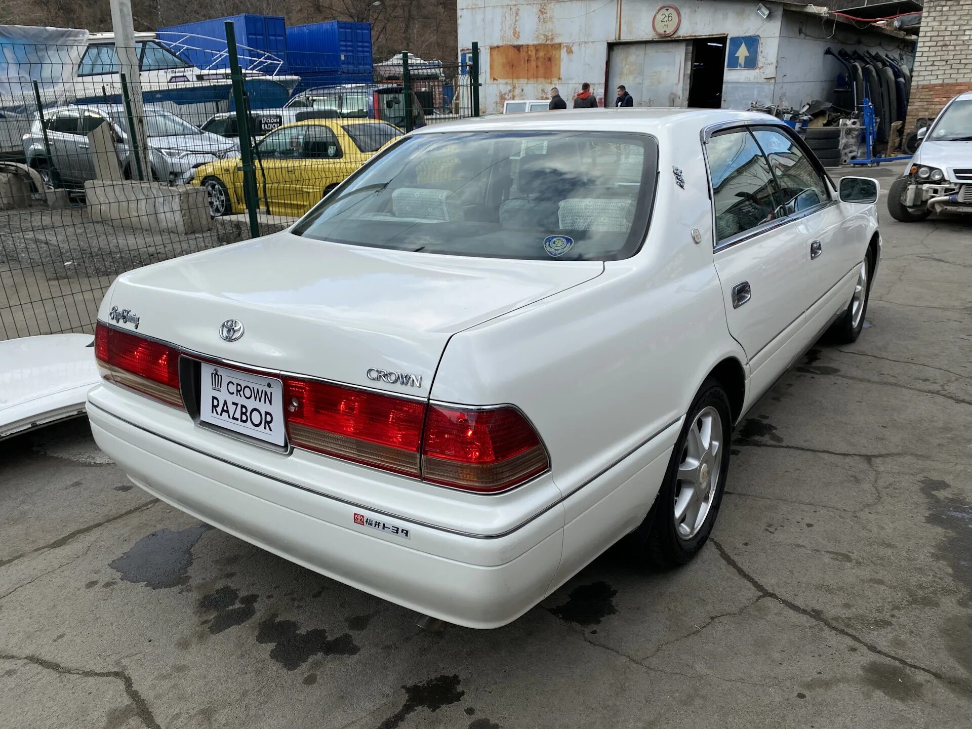 Корона 96 год. Toyota Crown 155 кузов. Тойота Краун 151 кузов. Тойота Краун jzs155. Toyota Crown jzs175.