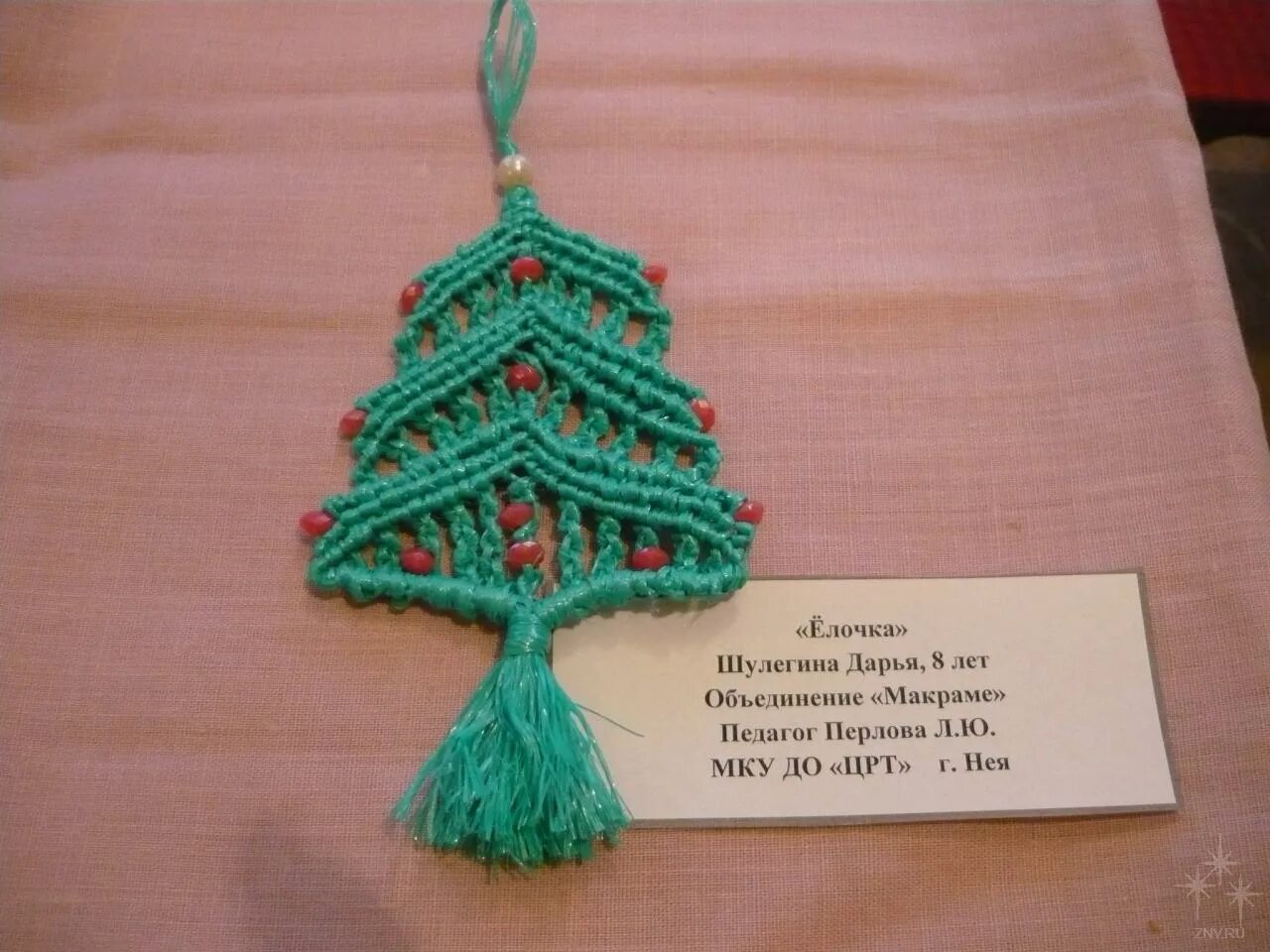 Макраме для начинающих схемы плетения елочка Tutorial triangulo Macrame knots tutorial, Macrame jewelry, Macrame jewelry tuto