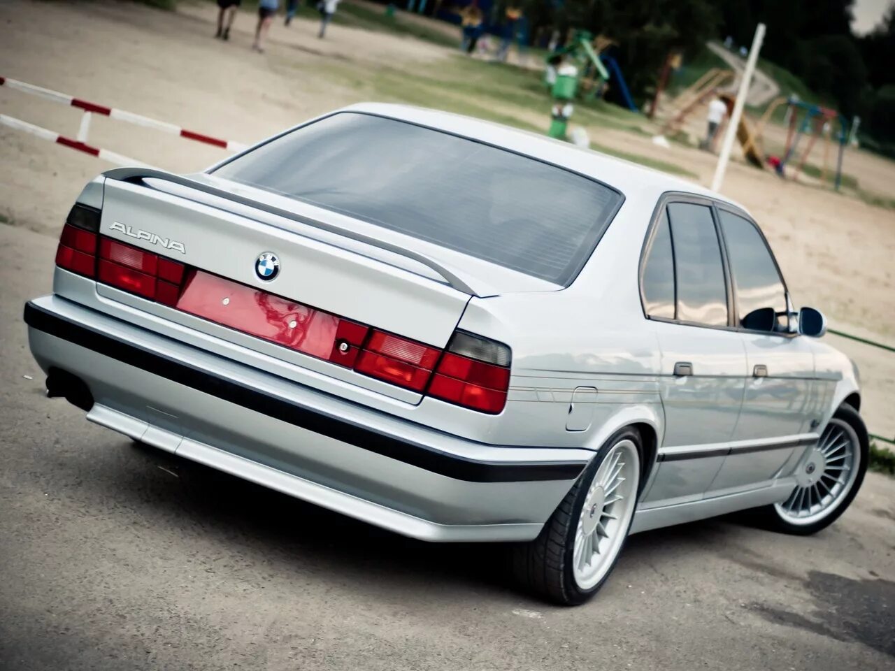 Авито купить е34. БМВ м5 е34. БМВ е34 м. BMW e34 Rear. БМВ е34 Альпина.