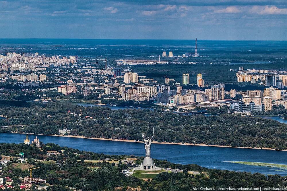 Использовать киев. Киев с высоты птичьего полета. город киев с высоты птичьего полета. киев виды города. киев сверху.
