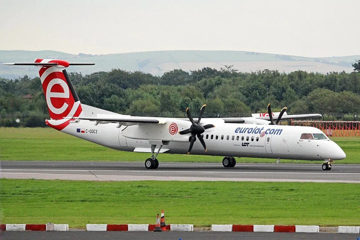 De Havilland Canada Dash 8-400. De Havilland DHC-8 Dash 8-400. De Havilland Canada DHC‑8-400 Dash. Dhc8 Dash 8-400.