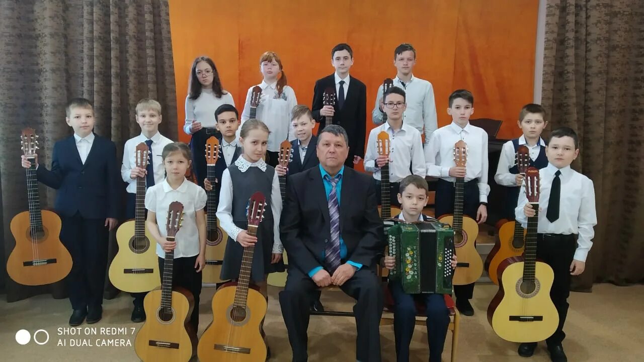Сколько лет учиться музыкальная школа гитара. Сколько лет учиться музыкальная школа гитара