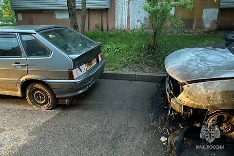 Сгоревшая ваз 2114