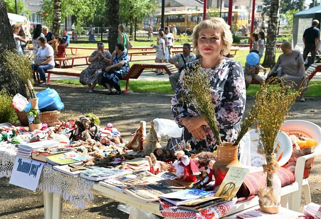 Бежецкие новости. День города Бежецк 2022. С днем города. Фото дня сегодня. Праздничная улица.