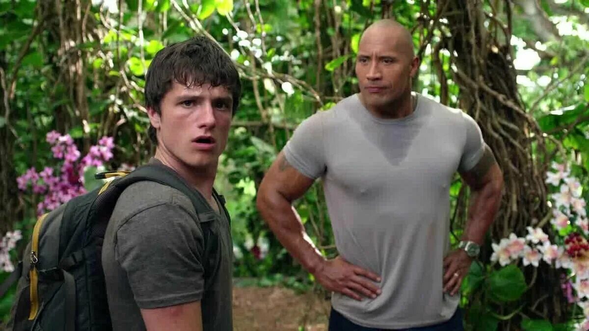 Путешествие 2 таинственный остров 2012. Фильм путешествие к центру земли 2 дуэйн джонсон. Шон андерсон путешествие 2. Путешествие 2 таинственный остров 2012. Путешествие 2: таинственный остров фильм 2012.