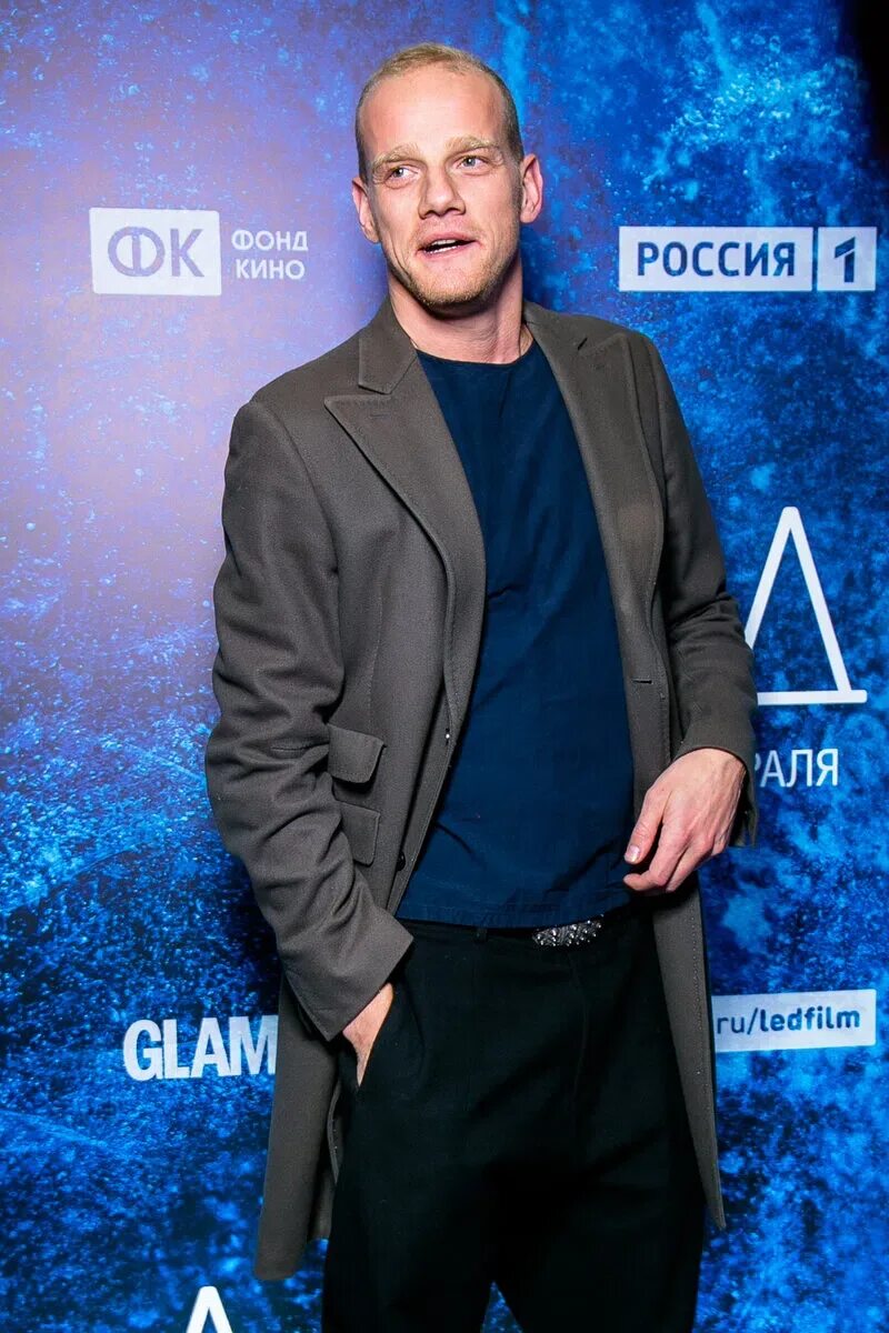 Артист колокольников. Артист колокольников