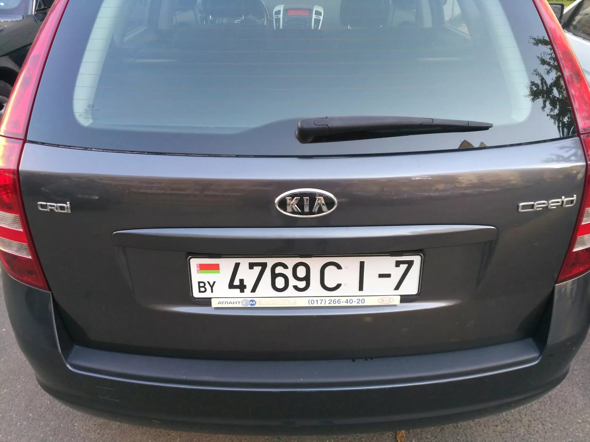 Kia Ceed универсал ручка крышки багажника 2010. Накладка крышки багажника Kia Ceed универсал 2010. Крышка багажника Киа СИД 2008. Накладка на крышку багажника Киа СИД 2010. Накладки киа сид универсал