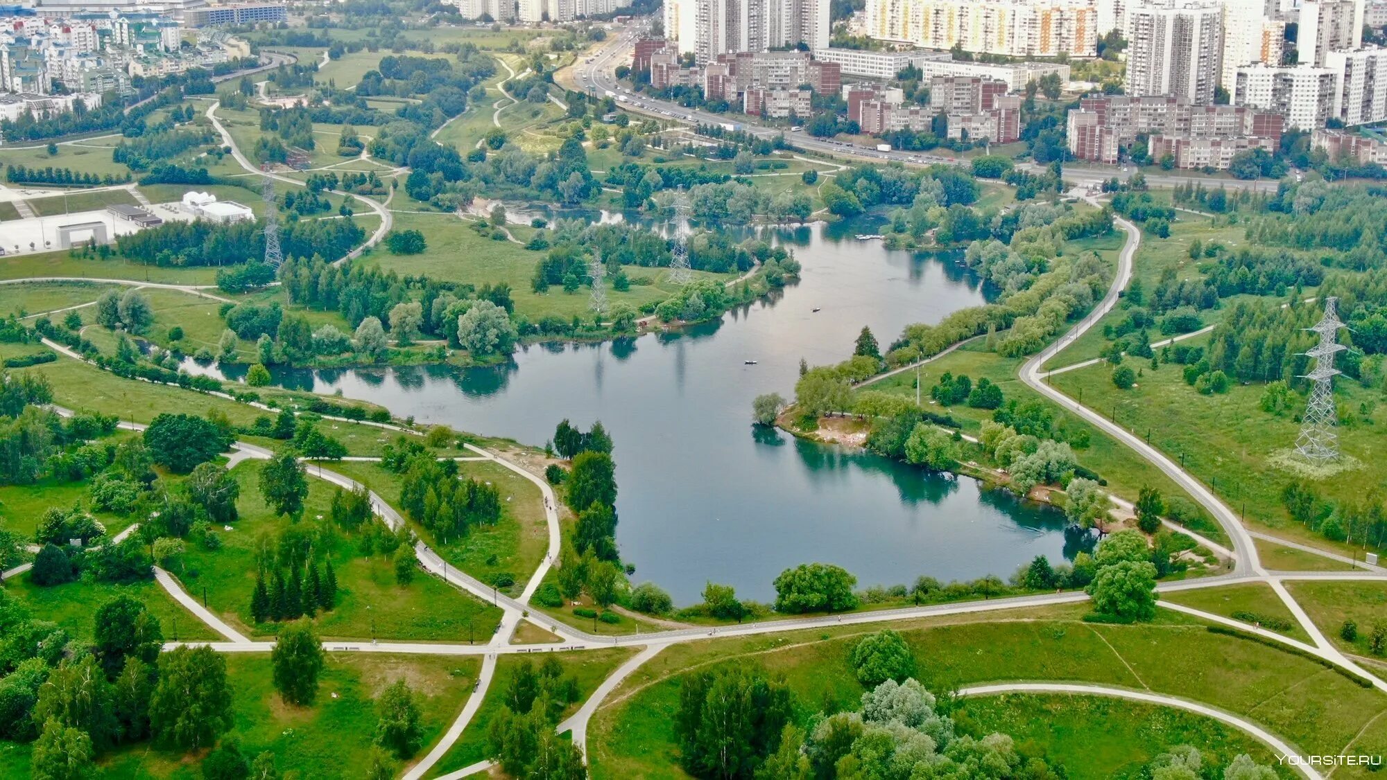 Парк северный район москвы. Митинский ландшафтный парк. Митино ландшафтный парк «Митино». Митинский ландшафтный парк Красногорск. Литинский ланшафтный парк.