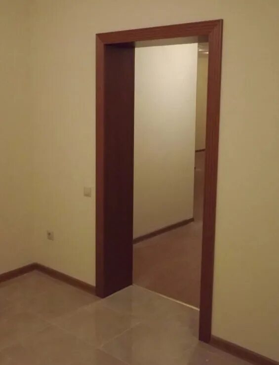 Квадратная арка в квартире. Дверные откосы без дверей. Отделка проема доборами и наличниками. Облагородить дверной проем. Отделка проема без двери.