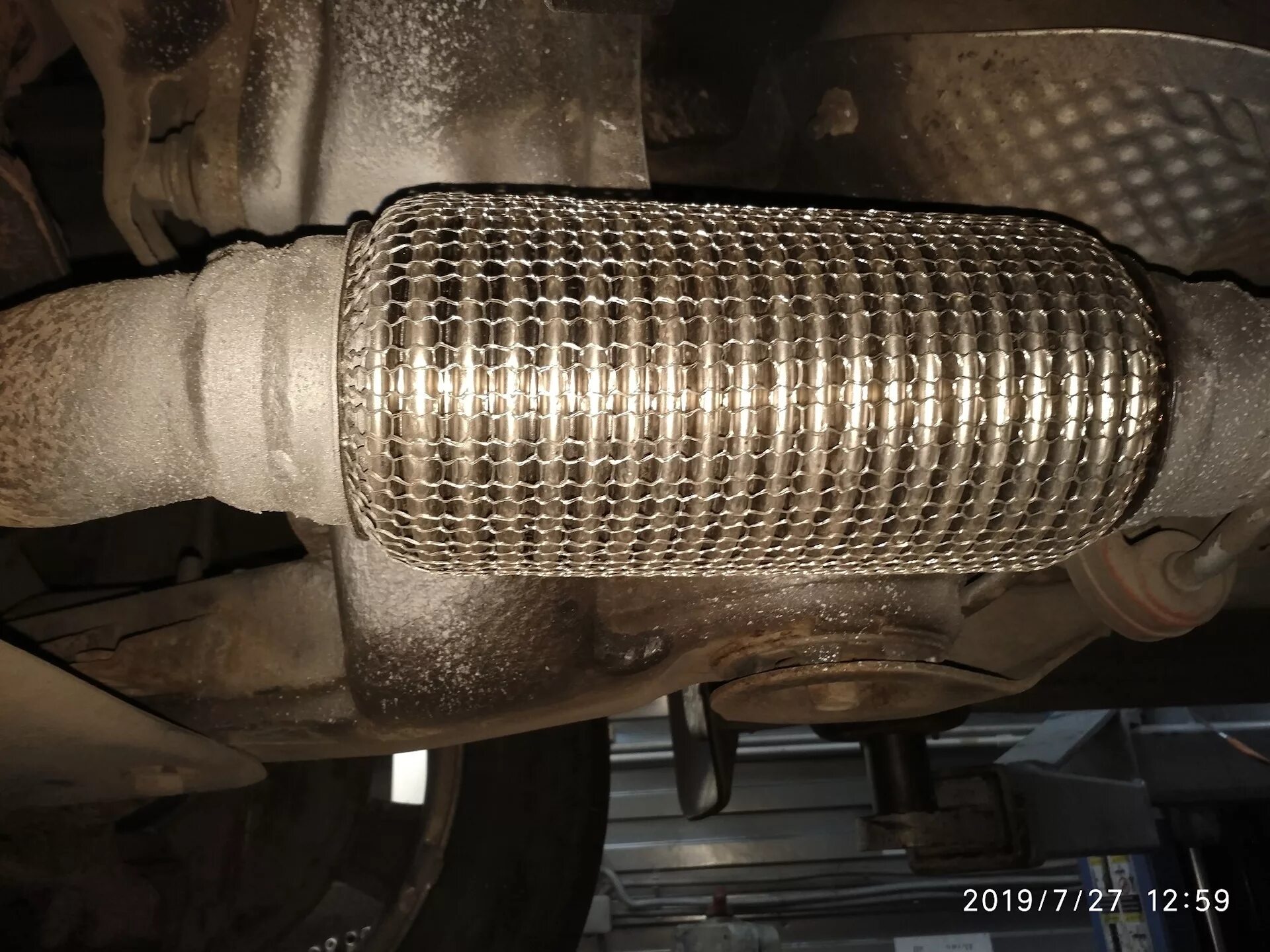 Гофра глушителя дизель. Гофра глушителя зафира 2. Гофра глушителя на опель инсигния 2л. Гофра глушителя дизель. Размер гофры глушителя kia sportage 3 2011 год.