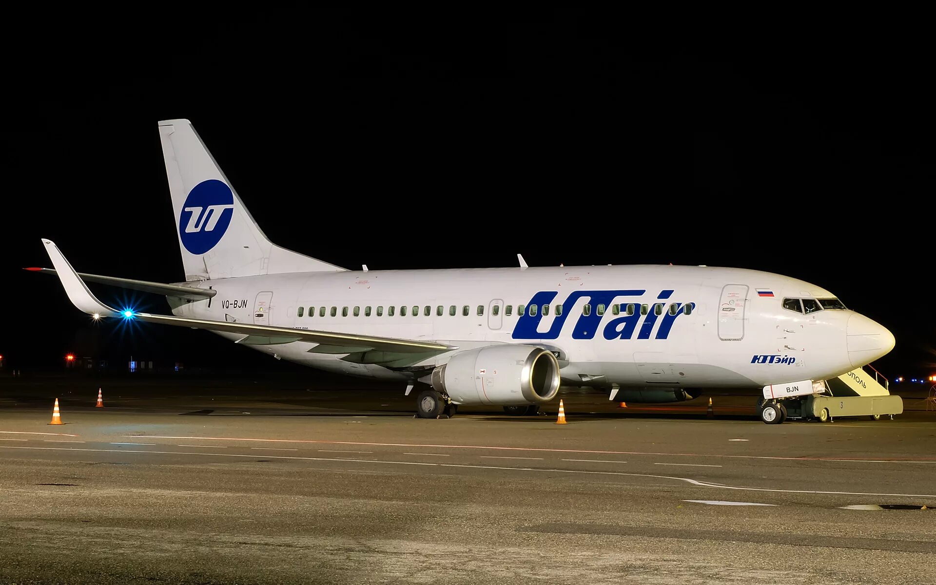 Dlk utair ru. Боинг 737 ЮТЭЙР. ЮТЭЙР Боинг 737 Макс. Самолёт Боинг 737-800 ЮТЭЙР. Боинг 737 800 авиакомпании ЮТЭЙР.