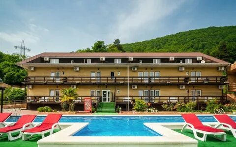 Rose hotel 3