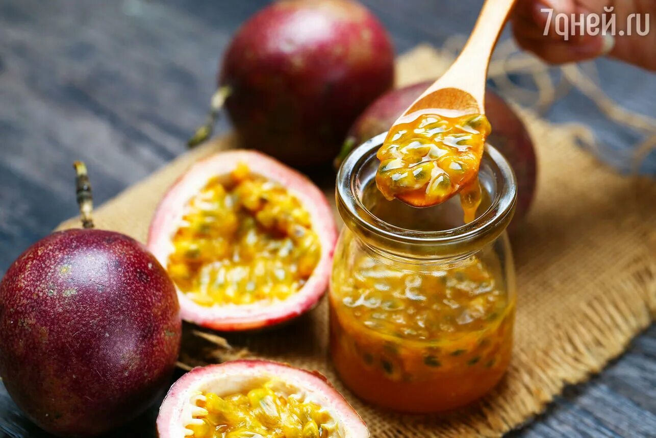Маракуйя что приготовить. Пенисообразная маракуйя. Как есть маракуйю правильно. Тропический фрукт маракуйя. Винат маракуйя.