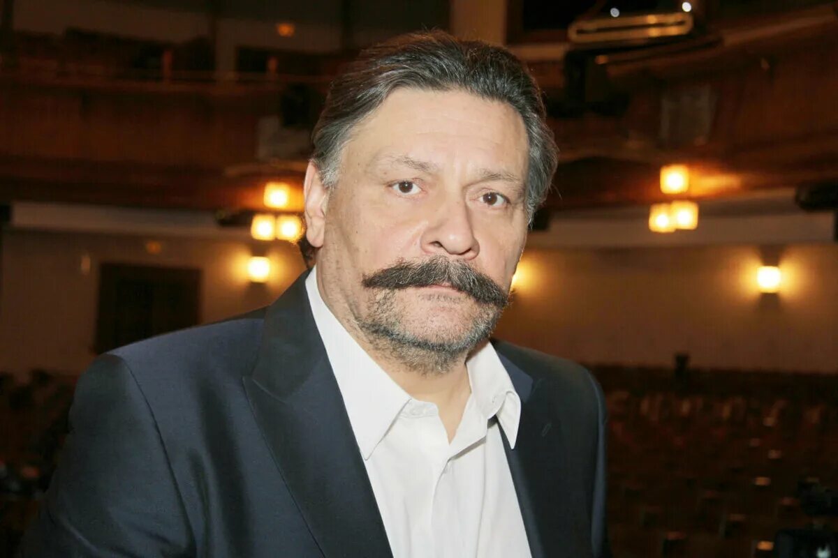 Россияне назвали "падалью" некогда любимого повара Баринова их сериала "Кухня" С