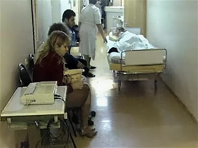 Дубровка 1 госпиталь ветеранов. Дубровка в москве больница. госпиталь номер 1 для ветеранов на дубровке. человека выписывают из больницы. моздокский госпиталь после взрыва.