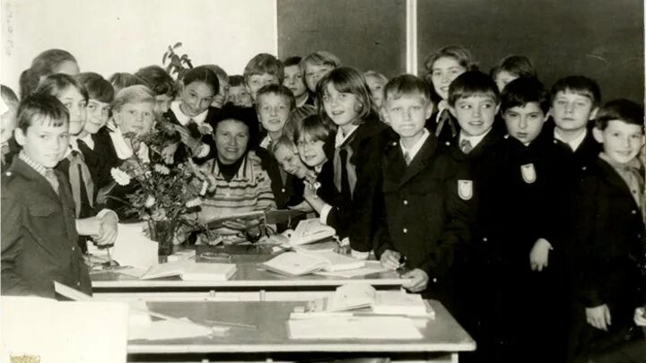 Сайт школы 13 Черемухово. Североуральск Черемухово школа 13. Школа 13 1980. Альбом школы 19