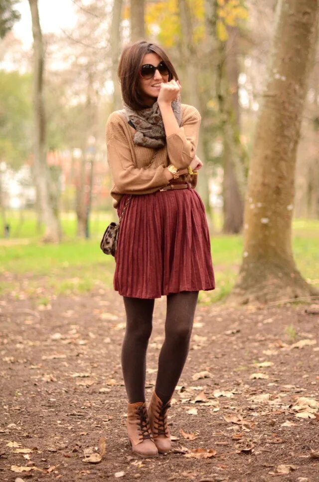 С какой обувью надеть юбку. С какой обувью надеть юбку. С какой обувью надеть юбку. С какой обувью надеть юбку. Узкая юбка до колена.