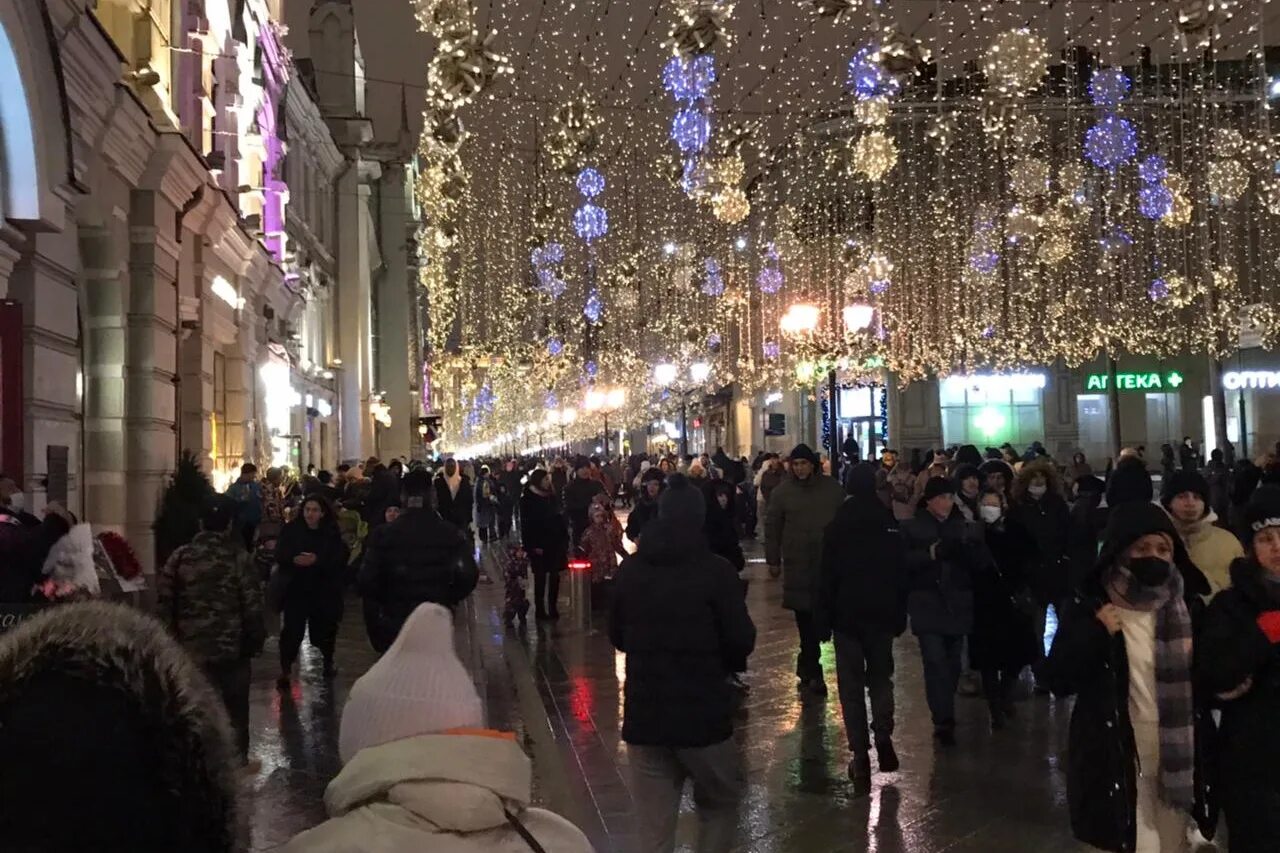 Нг ру новости. Новый год в Москве. Новый год в Москве сейчас. Красная площадь Москва новый год 2022. Новый год в Украине.