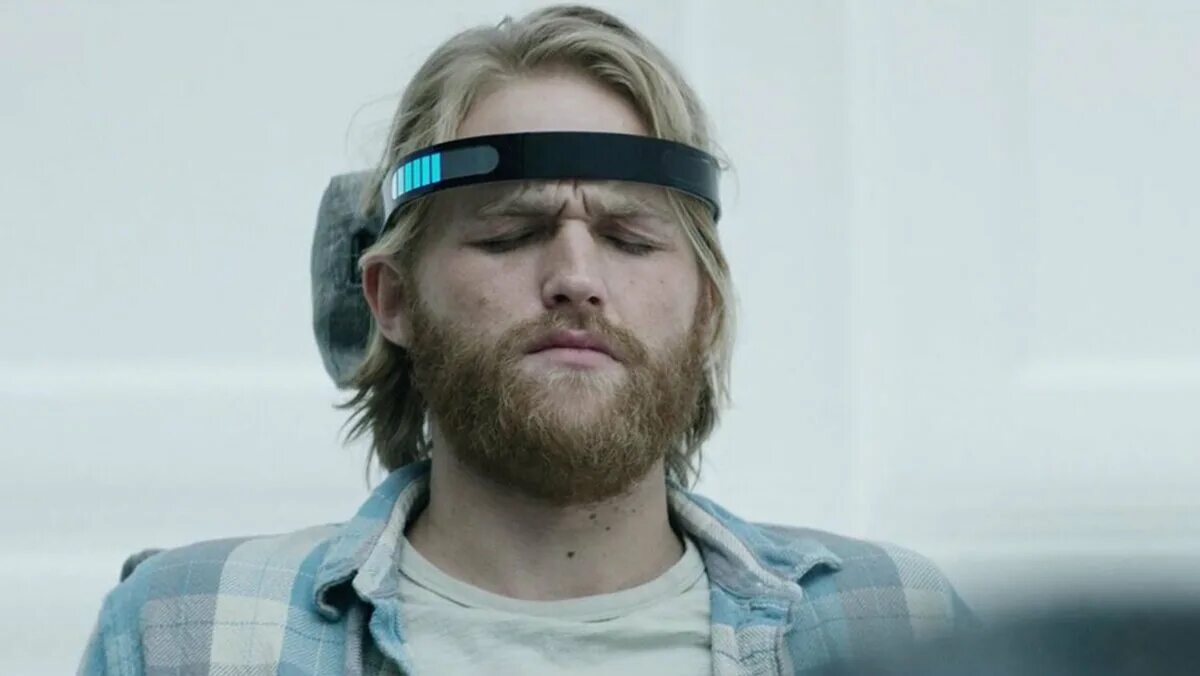 Человек тестирующий игру. Человек тестирующий игру