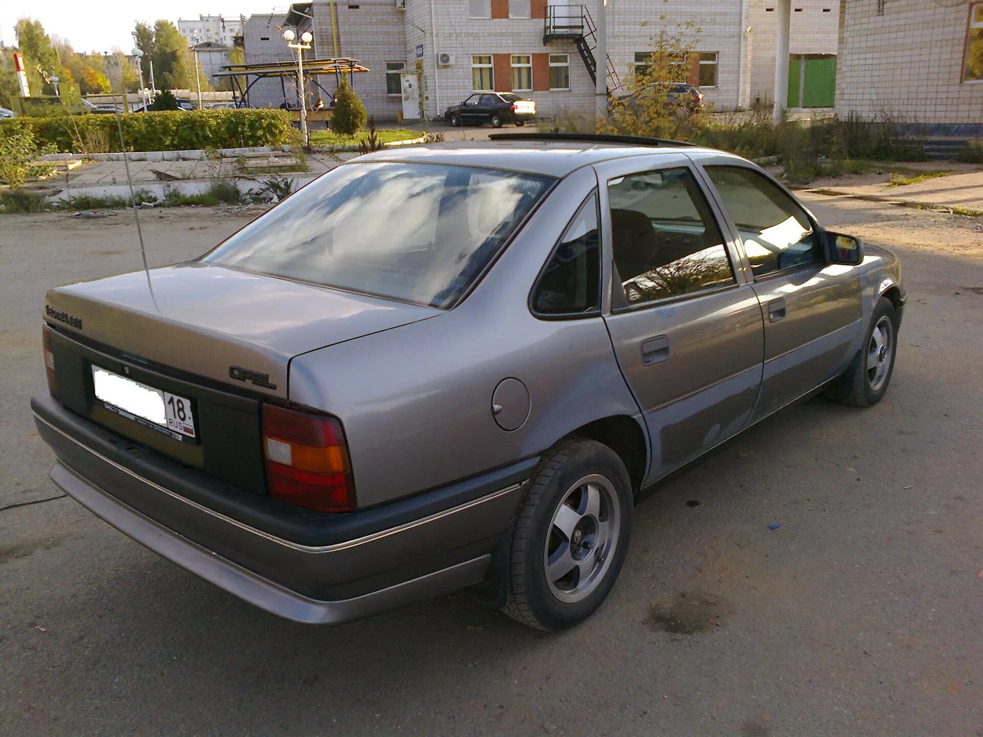 Года выпуска опель вектра б. Opel Vectra 1990. Опель Вектра 1990. Опель Вектра седан 1990. Опель Вектра 1990г.