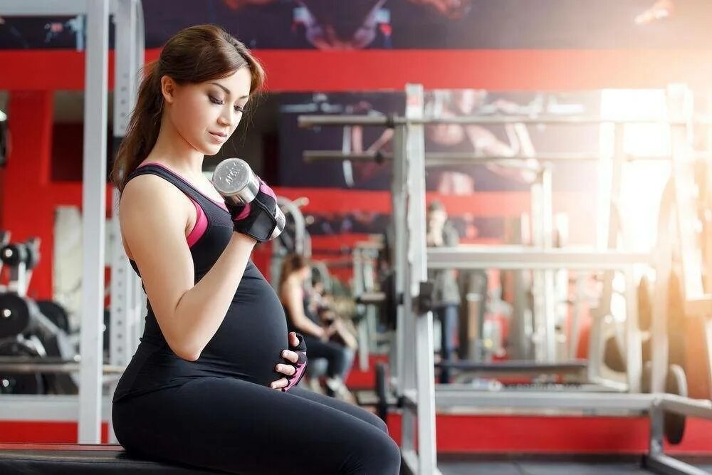 Фитнес для беременных. Занятия фитнесом для беременных. Тренировки для беременных в фитнесе.