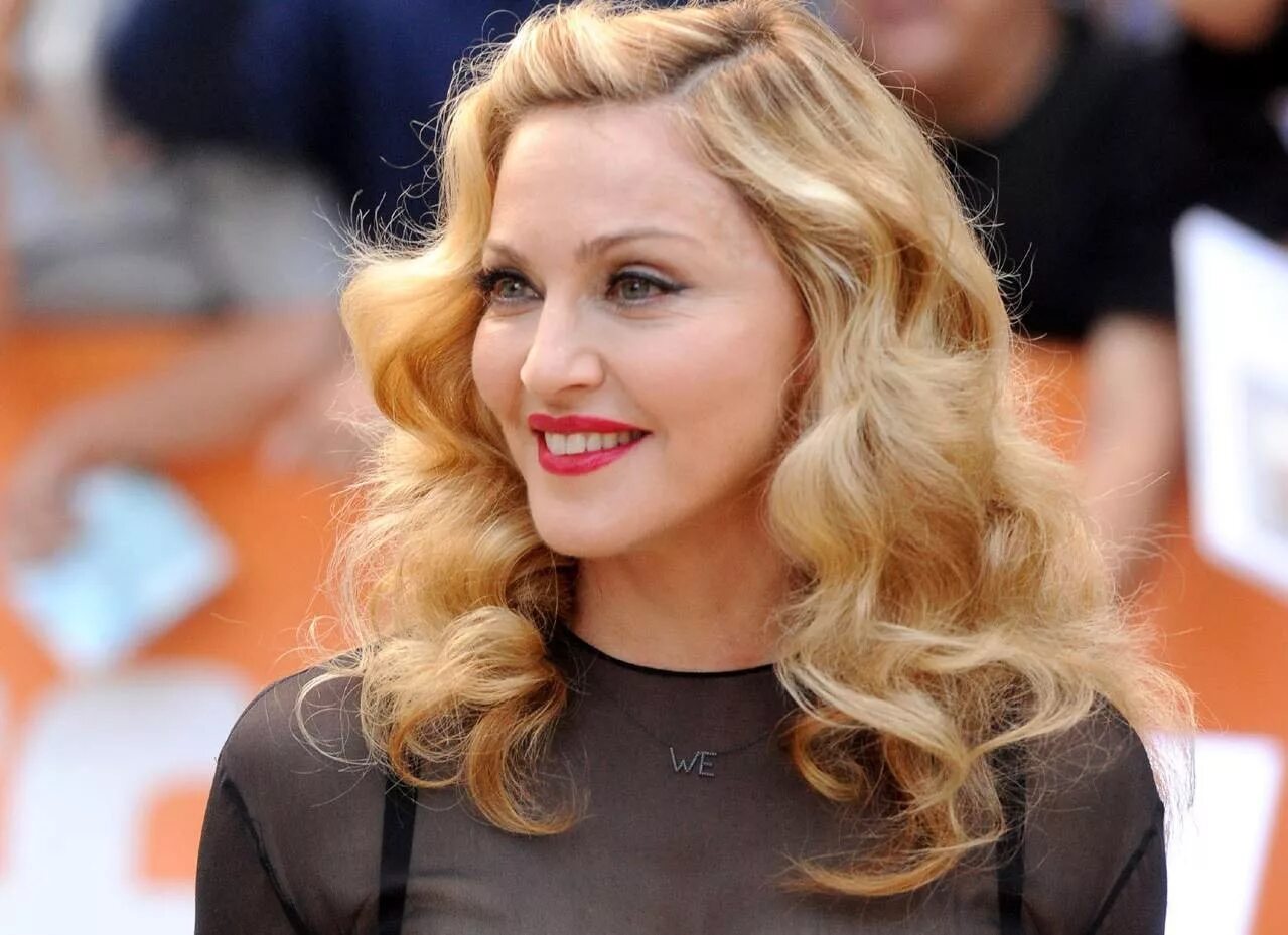 Звезды шоу бизнеса 2023. Мадонна певица фото. Мадонна 2023. Мадонна певица 2022.
