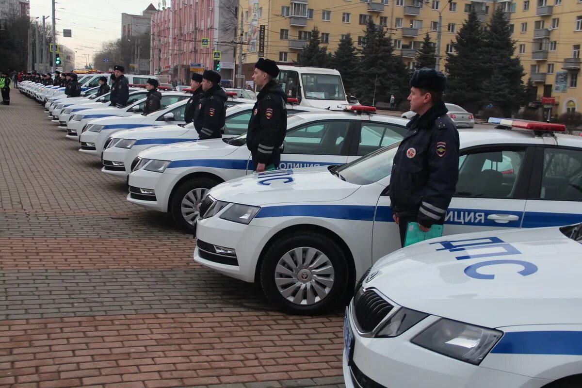 Гибдд брянск телефон. ГИБДД Брянск Брянск. ДПС ГИБДД Брянск. Инспектора ГАИ Брянск. Дорожно-патрульная служба.