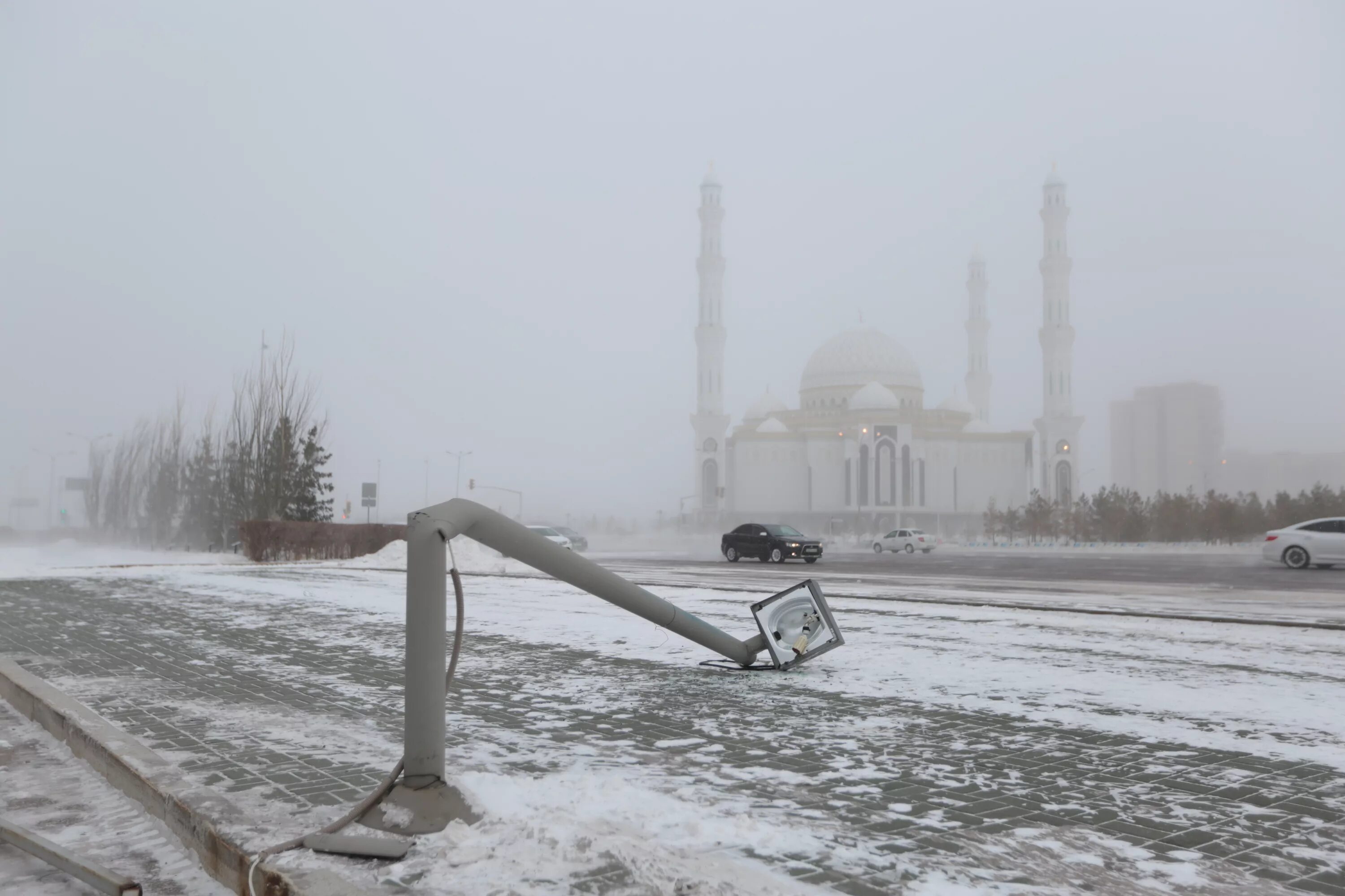 Буран в Астане. Непогода в Астане. Зимние Бураны в Астане. Астана туман. Погода в астане на год