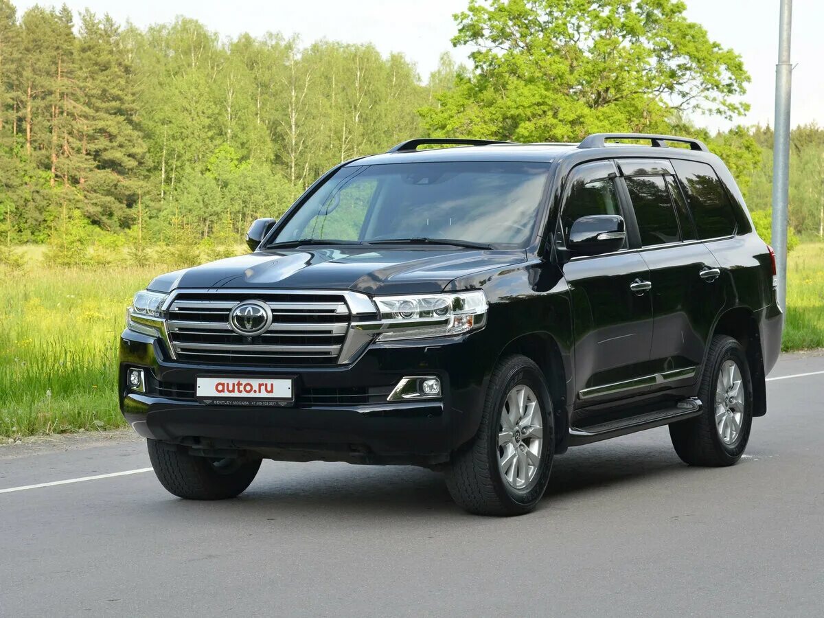 Купить лк 200. Toyota Land Cruiser 200 2016. Toyota Land Cruiser 200 Рестайлинг 2. Тойота ленд Крузер 2016. Toyota Land Cruiser 200 2016 Black.