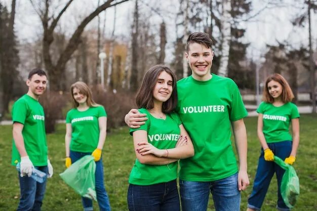 Эко волонтер. Одежда для волонтеров. Форма волонтеров. Волонтеры экологи. Эко волонтерство.