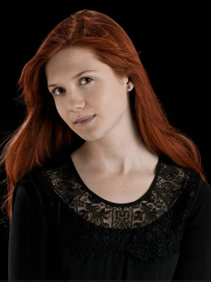 Bonnie wright. Джинни 18. Джинни уизли принц полукровка. Джинни 18. Джинни уизли 18.