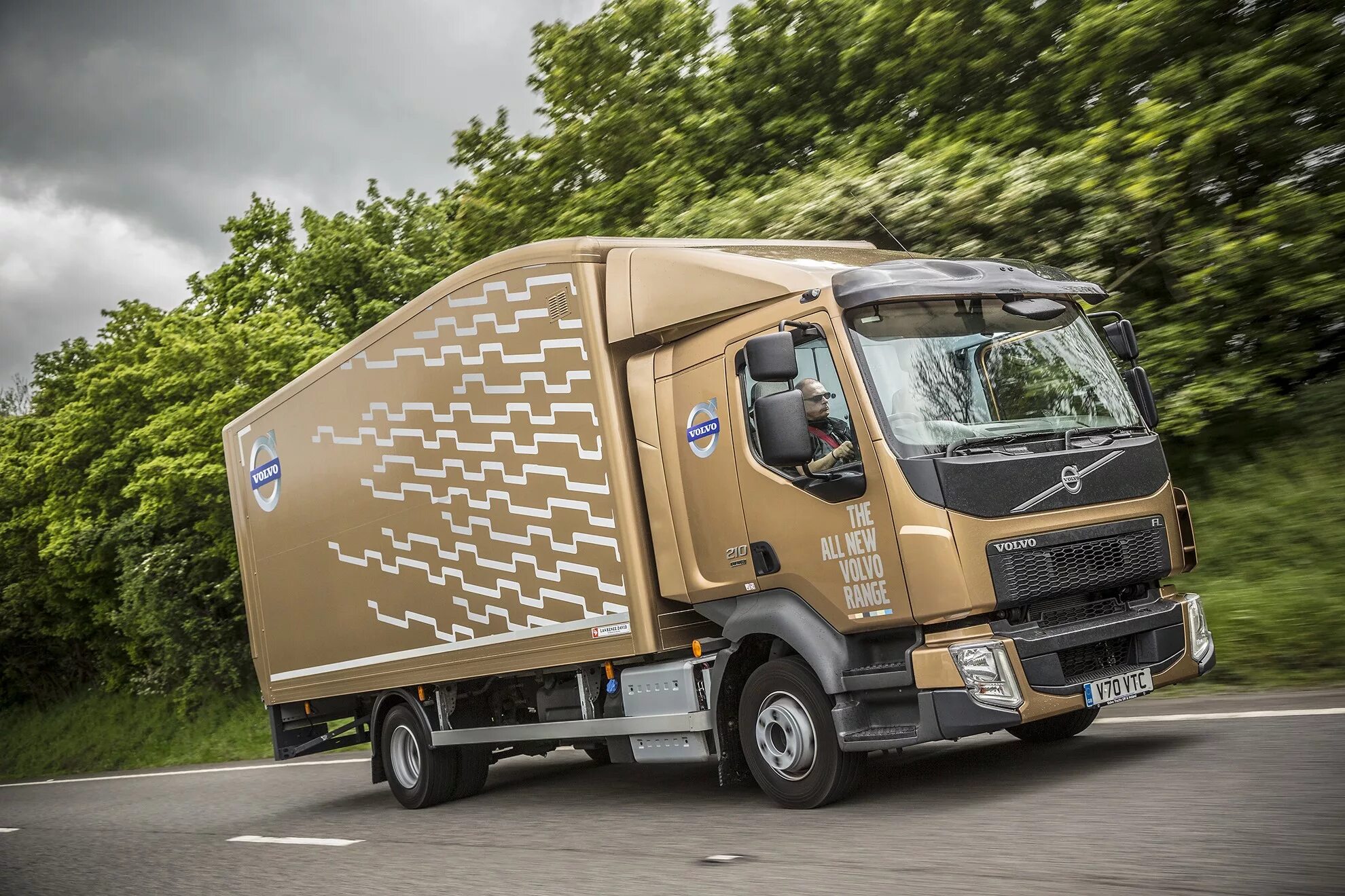 Микро грузовики. Вольво среднетоннажный грузовик. Volvo FL 2013. Volvo FL 3. Volvo FL 4x2.