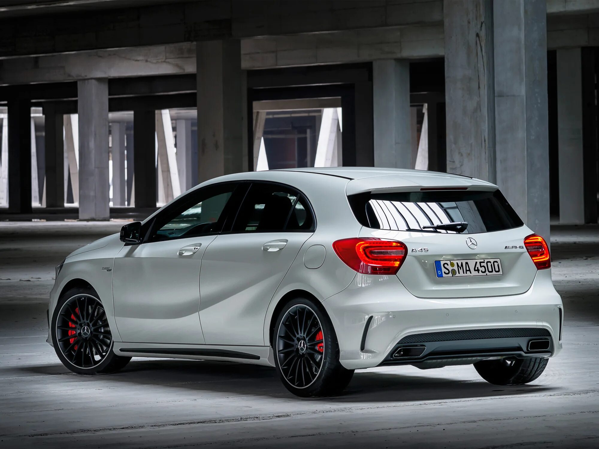 Mercedes benz a class amg. Mercedes-benz a45 amg 4matic. Mercedes a class amg. мерседес а45 амг. Mercedes a45 amg 2015.