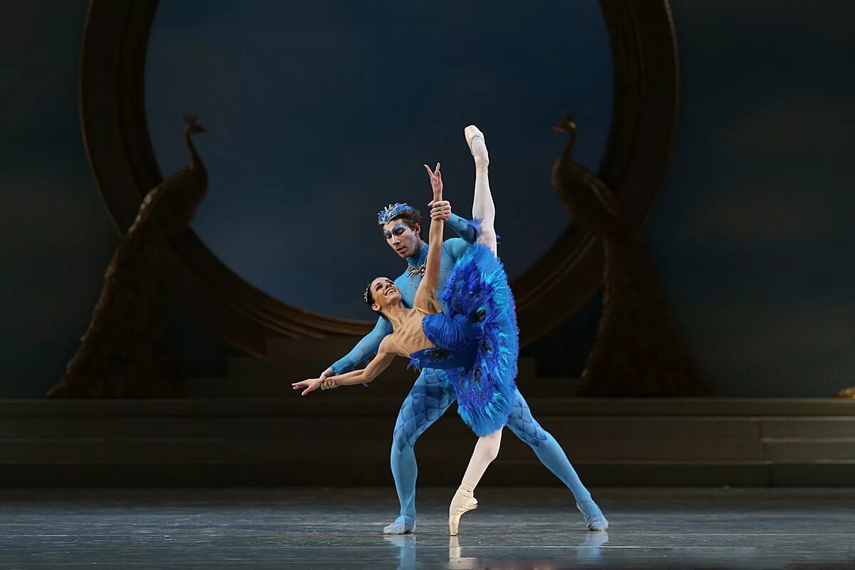 Театр оперы и балета новосибирск афиша. Новосибирский оперный театр щелкунчик. Новосибирск большой театр щелкунчик. Афиша балета. Щелкунчик балет новат.