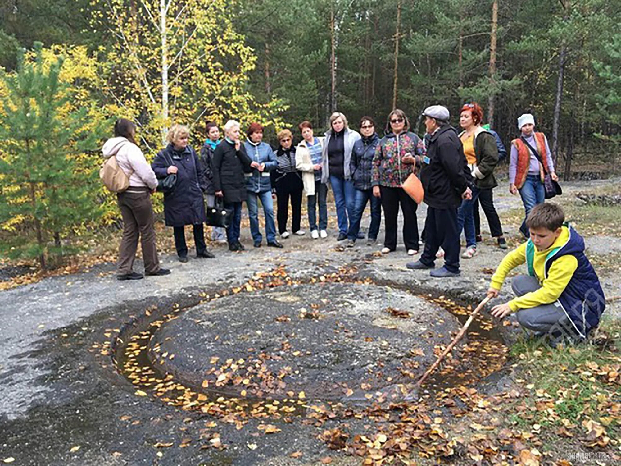 Погода на пласту город пласт. Город пласт Пластовский район. Пласт город экскурсия. Город пласт круги в лесу. Благоустройство дорог в Пластовском районе.